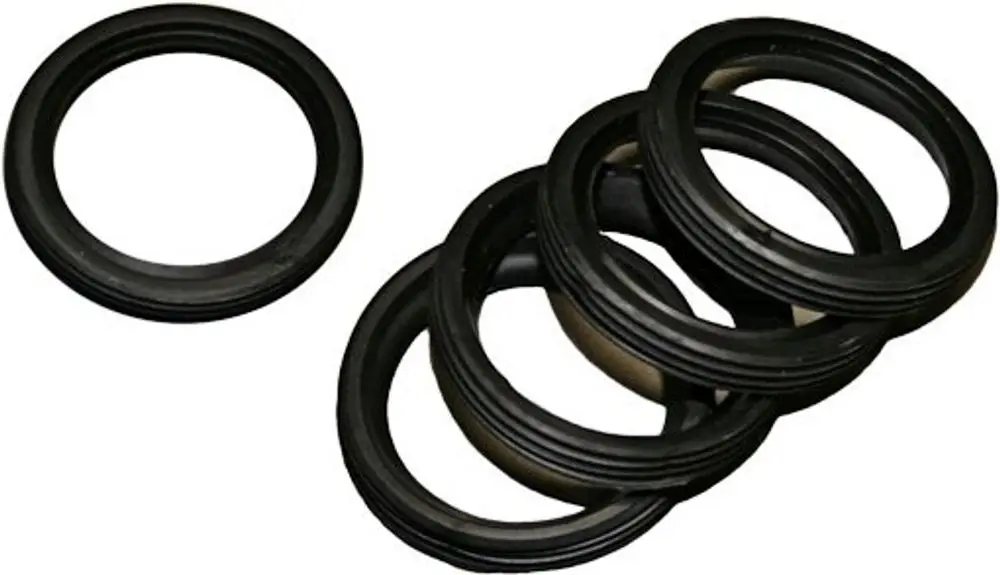 Thematische Anordnung von mehreren schwarzen Gummi-Ringen, die als Dichtungen verwendet werden können. Sichtbare Struktur deutet auf eine mögliche Anwendung bei Bosch-Produkten hin.